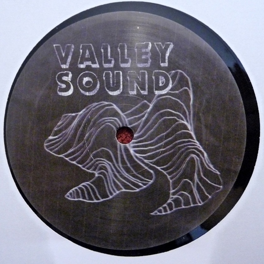 RESIZE VALLEY SOUND 20 Questions, Interviews, Test Pressing, Dr Rob, Stevie Kotey, Bearfunk, Ambassador`s Reception, Discerning, Ear, Valley Sound, Future, Nuggets, Soiree, Chicken Lips, Akwaaba