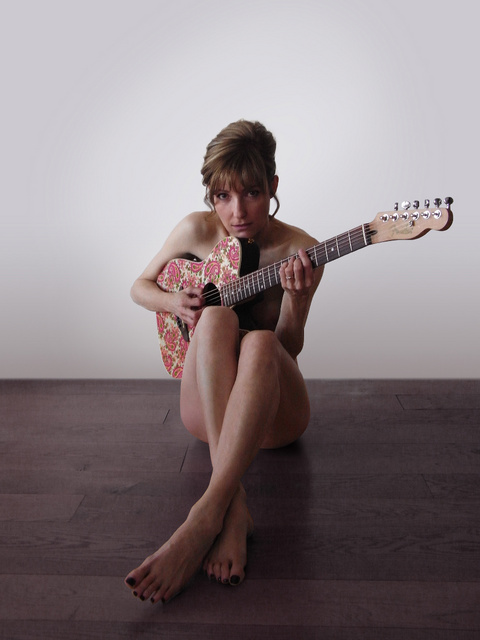 Viv Albertine, Clothes Clothes CLothes Music Music Music Boys Boys Boys, Book, Review, Faber and Faber, Test Pressing, Apiento